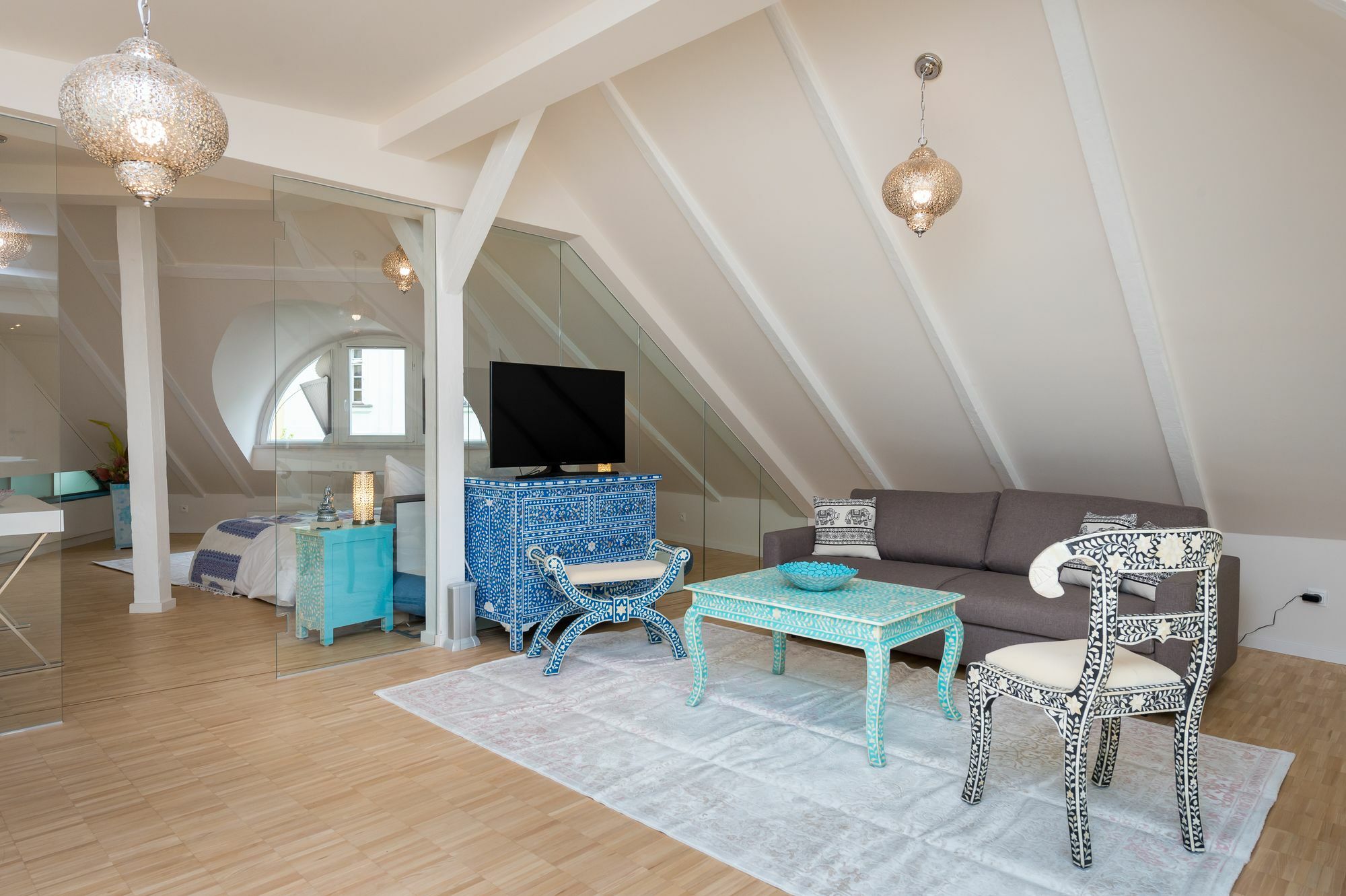 Apartment Empirent Old Town 2 *